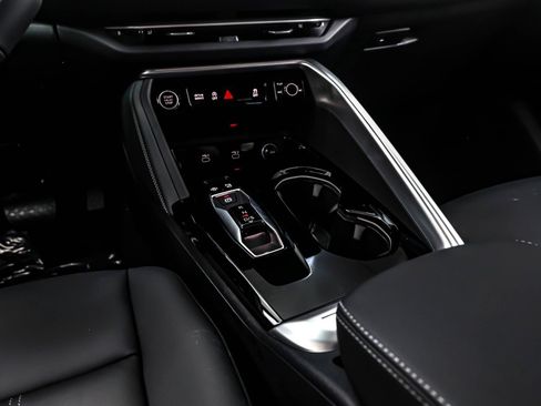 New 2025 Audi Q5 Premium Plus image 6