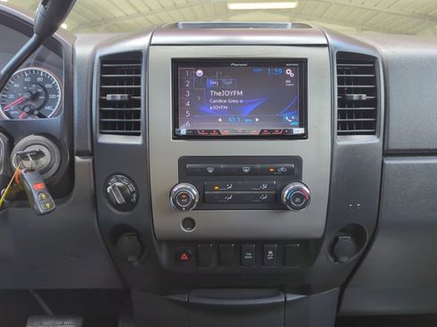 Used 2012 Nissan Titan SV image 13