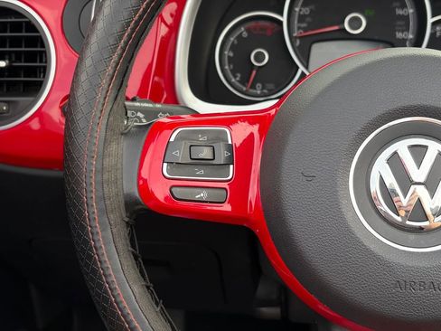 Used 2018 Volkswagen Beetle 2.0T S image 12