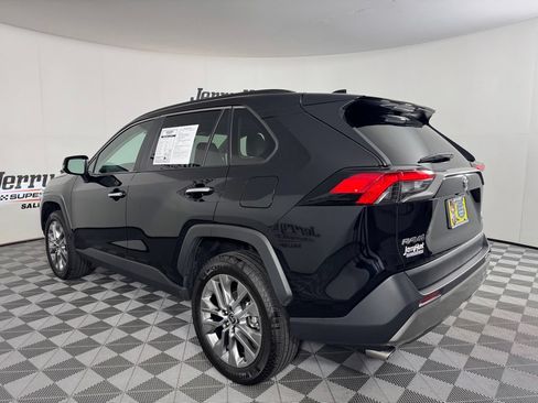 Used 2025 Toyota RAV4 Limited AWD/4WD image 8