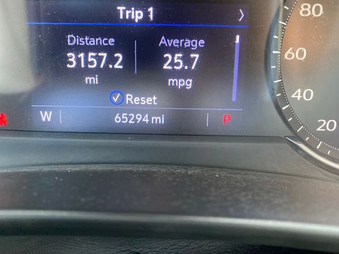 Used 2023 Cadillac XT4 Luxury w/ Cold Weather Package FWD image 20