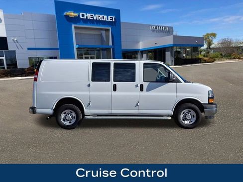 Used 2024 Chevrolet Express 2500 Work Van w/ Driver Convenience Package image 10