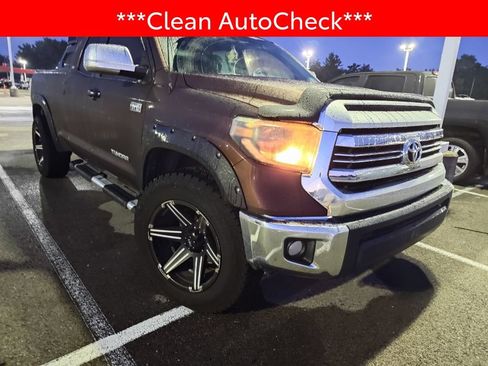 Used 2017 Toyota Tundra SR5 w/ SR5 Upgrade Package RWD image 3
