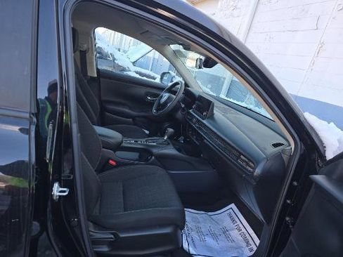 Used 2023 Honda HR-V LX image 37