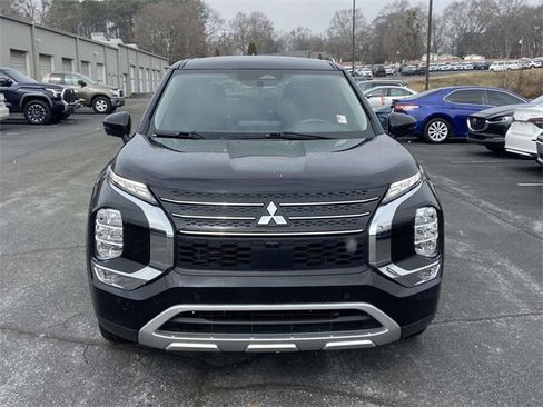 Used 2024 Mitsubishi Outlander SE image 8