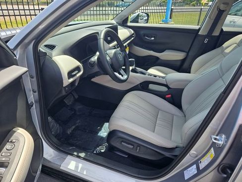 New 2027 Honda HR-V EX-L image 2