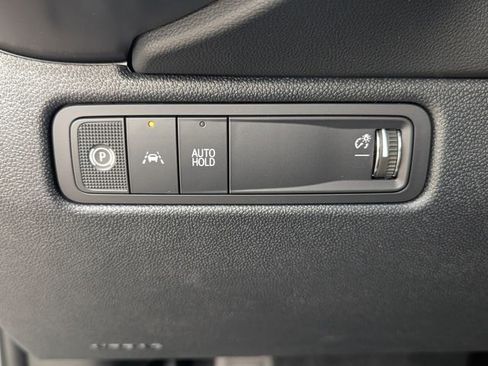 New 2026 Chevrolet Equinox EV LT w/ Comfort Package AWD/4WD image 14