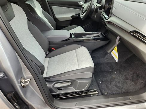 New 2026 Volkswagen ID.4 Pro image 13