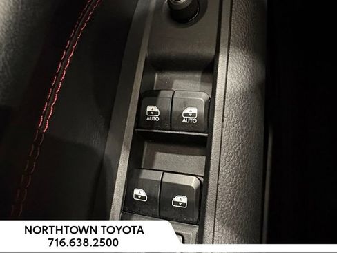 Used 2024 Jeep Compass Trailhawk AWD/4WD image 26