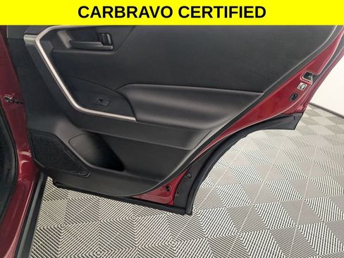 Used 2020 Toyota RAV4 LE FWD image 27