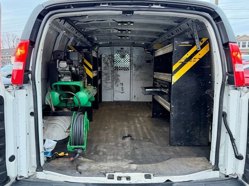 Used 2020 GMC Savana 3500 Extended w/ Driver Convenience Package image 11