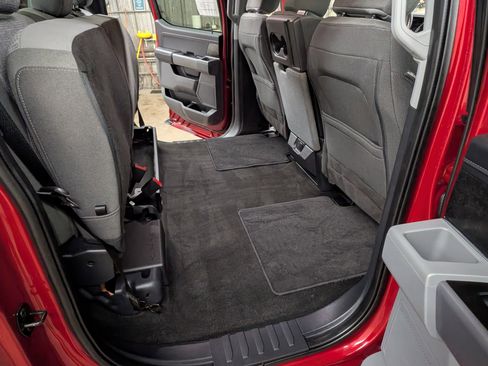 Used 2022 Ford F150 XLT w/ Equipment Group 302A High image 6