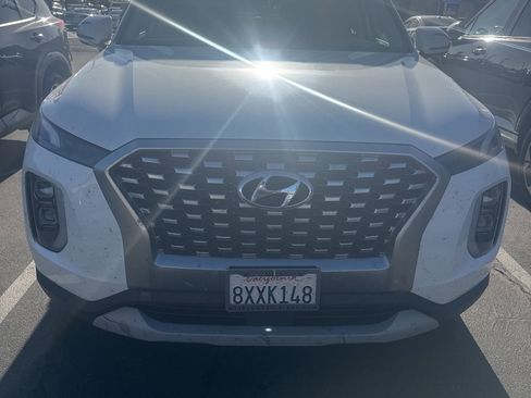 Used 2021 Hyundai Palisade SEL w/ Winter Package FWD image 2
