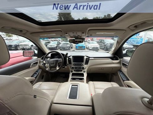 Used 2019 GMC Yukon XL Denali w/ Denali Ultimate Package AWD/4WD image 4