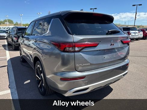 Used 2024 Mitsubishi Outlander SE AWD/4WD image 17