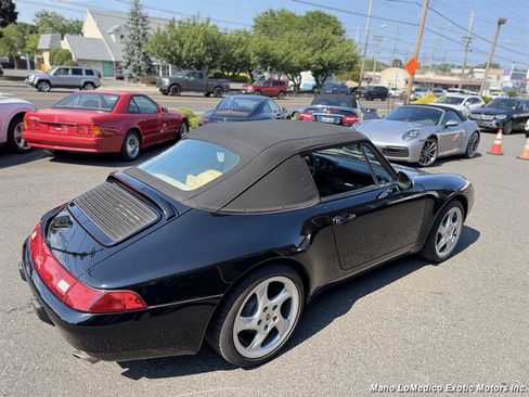 Used 1998 Porsche 911 Carrera RWD image 18