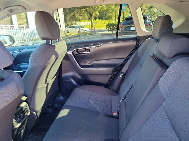 Used 2022 Toyota RAV4 XLE FWD image 14