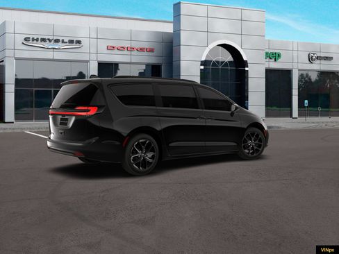 New 2026 Chrysler Pacifica Limited image 8