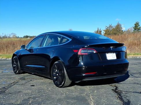 Used 2019 Tesla Model 3 Standard Range Plus image 10