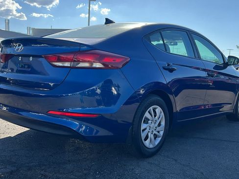 Used 2017 Hyundai Elantra SE FWD image 5