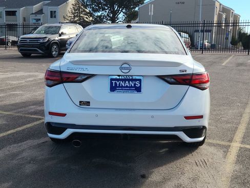 New 2025 Nissan Sentra SR w/ SR Premium Package image 4