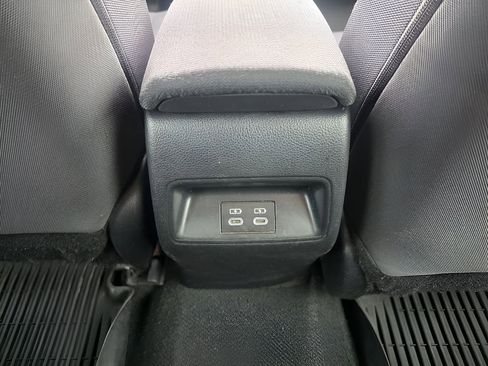 Used 2024 Toyota Corolla LE image 28