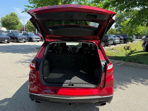 Used 2019 Chevrolet Equinox LT w/ Sun & Navigation Package AWD/4WD image 10