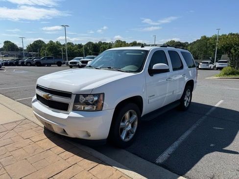 Used 2012 Chevrolet Tahoe LT RWD image 3