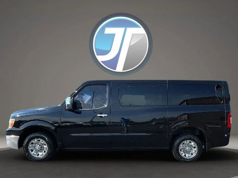 Used 2014 Nissan NV 3500 SL w/ Technology Package RWD image 17