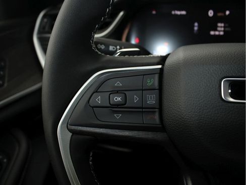 New 2025 Jeep Grand Cherokee Limited w/ Trailer Tow Package image 14