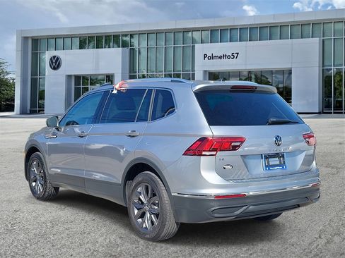 Used 2023 Volkswagen Tiguan SE image 4