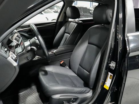 Used 2015 BMW 528i Sedan image 10