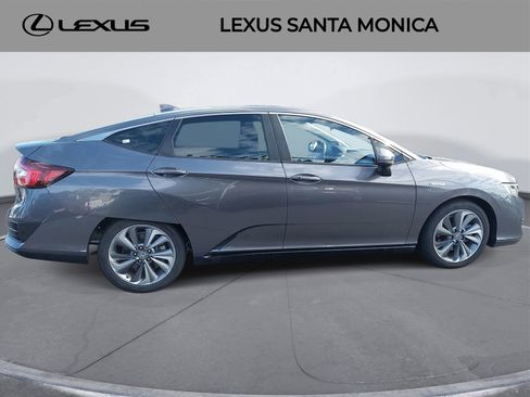 Used 2018 Honda Clarity Plug-In Hybrid image 4