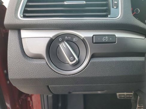 Used 2017 Volkswagen Passat 1.8T R-Line image 20