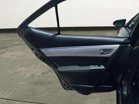 Used 2014 Toyota Corolla LE FWD image 12