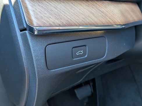 Certified 2023 Volvo XC90 B6 Plus w/ Protection Package image 23