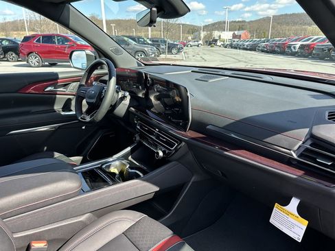 New 2026 Chevrolet Traverse RS image 16