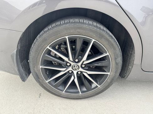 Used 2023 Toyota Camry SE image 12