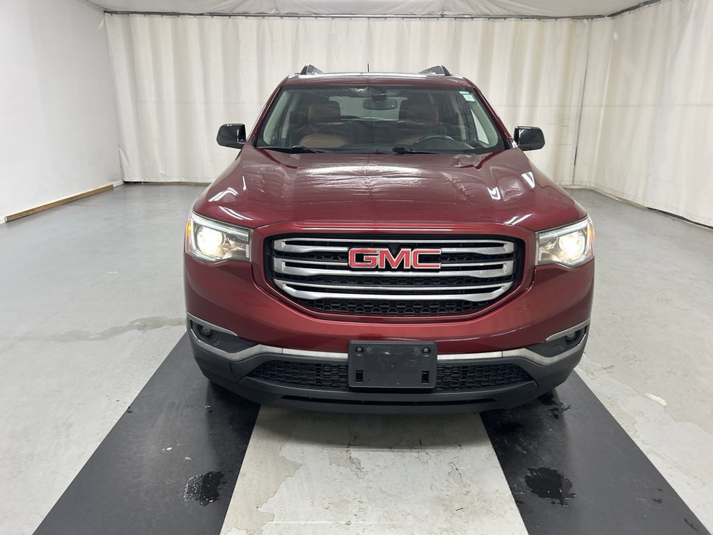 Used 2017 GMC Acadia SLT AWD/4WD image 3