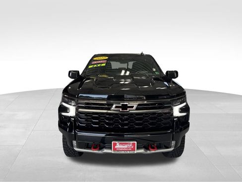 Used 2022 Chevrolet Silverado 1500 ZR2 w/ Technology Package AWD/4WD image 9