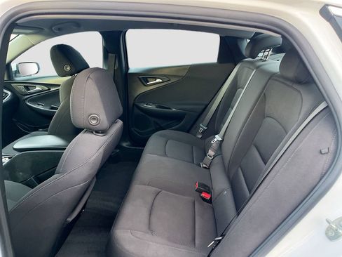 Used 2020 Chevrolet Malibu RS FWD image 23
