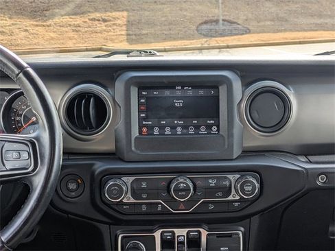 Used 2019 Jeep Wrangler Unlimited Sport S image 19