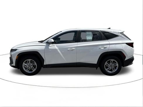 Used 2025 Hyundai Tucson SE FWD image 6