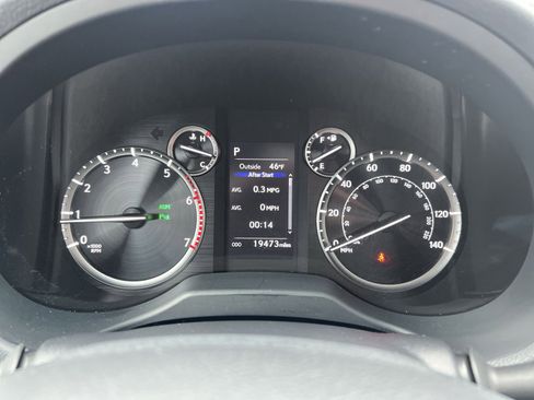 Used 2023 Lexus GX 460 Premium w/ Premium Package image 17