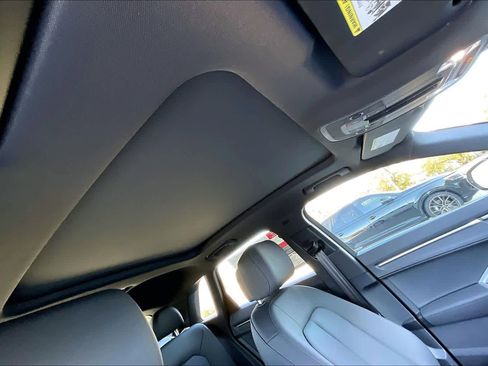 Certified 2025 Audi Q3 2.0T Premium w/ Convenience Package image 13