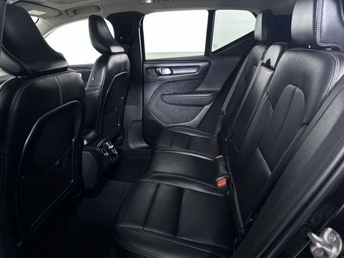 Used 2024 Volvo XC40 B5 Plus AWD/4WD image 26