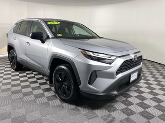 Used 2024 Toyota RAV4 LE AWD/4WD video 1