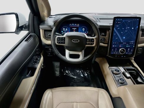 Used 2023 Ford Expedition Limited AWD/4WD image 24
