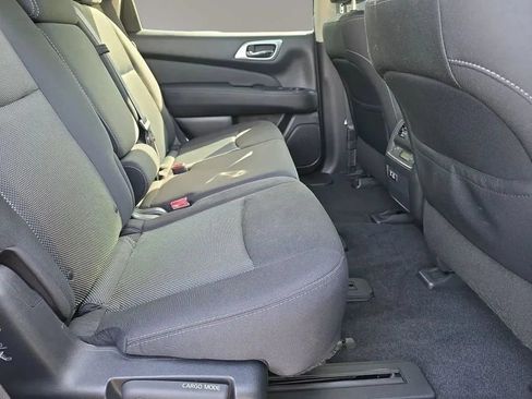 Used 2020 Nissan Pathfinder S AWD/4WD image 13