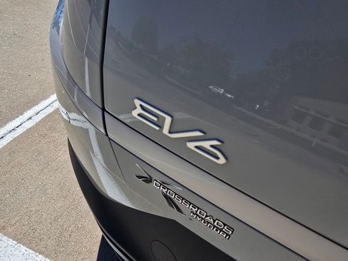 Used 2024 Kia EV6 Light AWD/4WD image 11